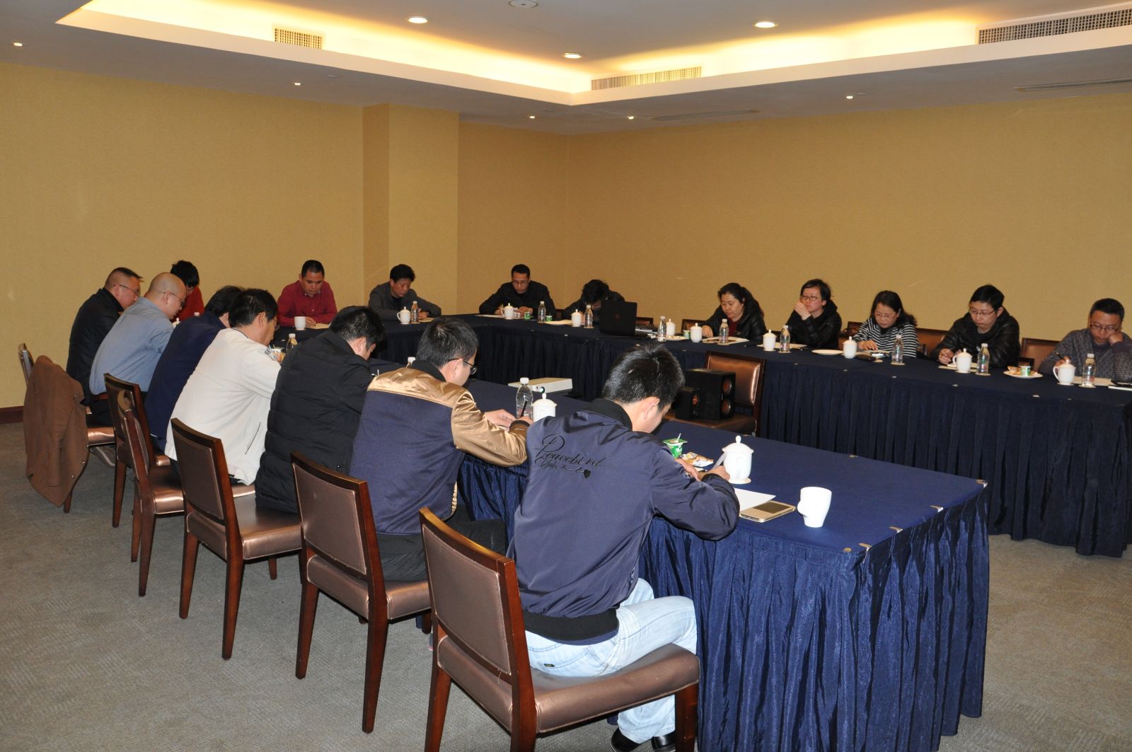 观看红色电影，重温长征精神